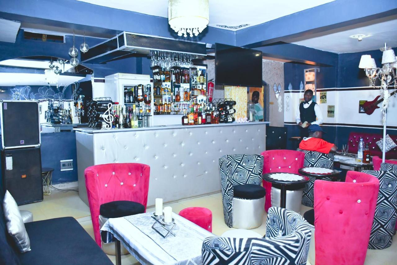 Hotel Restaurant Constellation Dschang Exterior photo